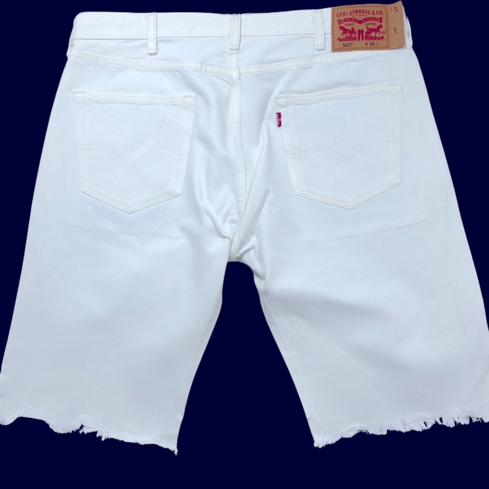 Levi cut off
